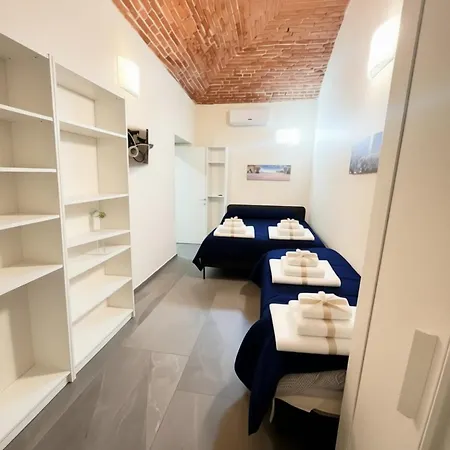 Sweet Urban Road Close Porta Susa アパート トリノ